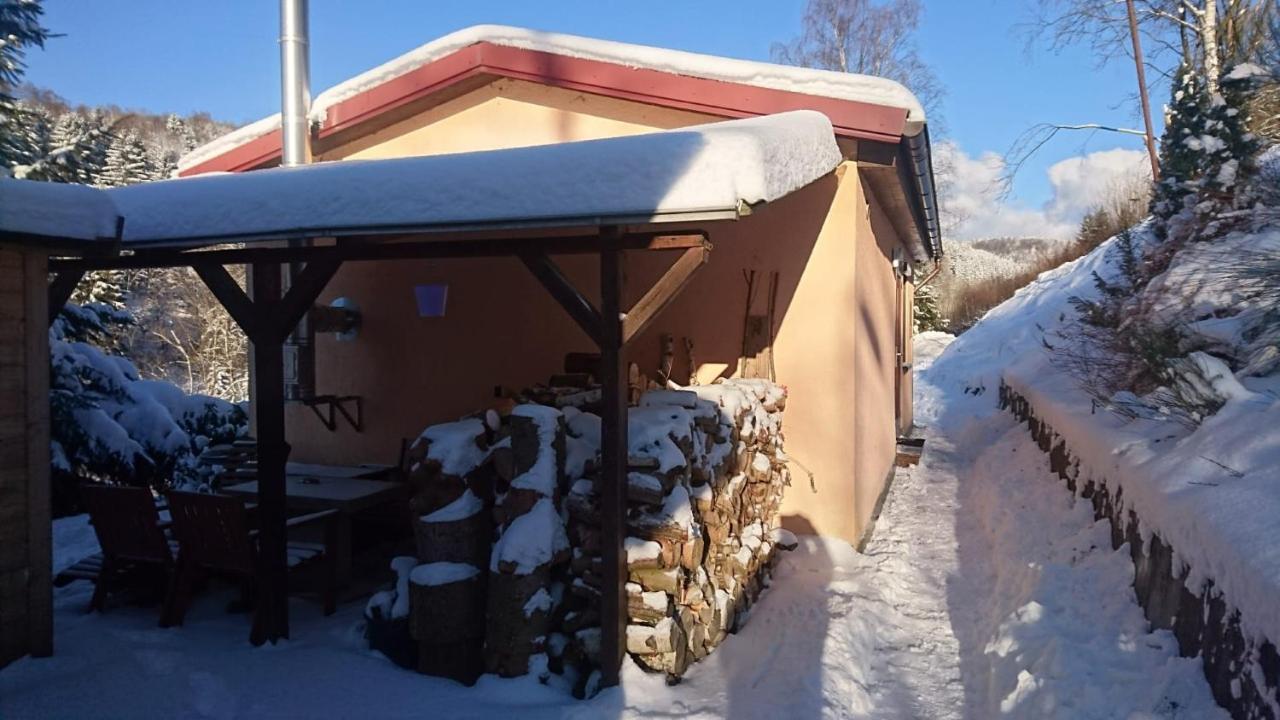 Holiday home Ruhiges Am Waldrand Mit Sauna Und Kamin - Hellaberg Ii